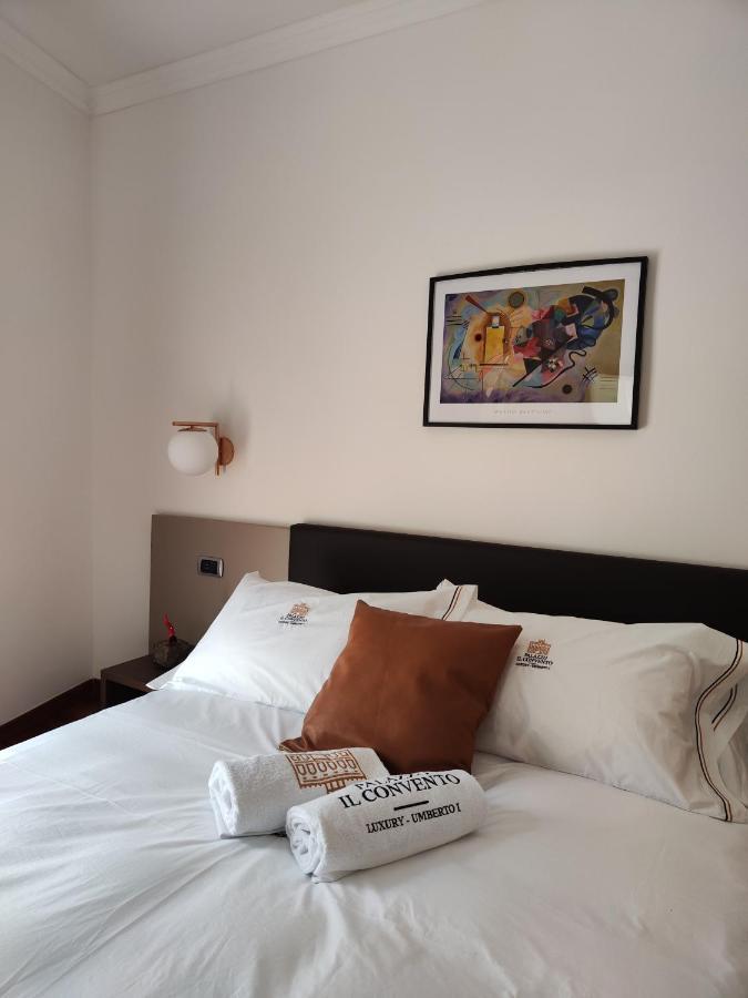 Bed and Breakfast Palazzo Il Convento Luxury Umberto I Napoli Esterno foto