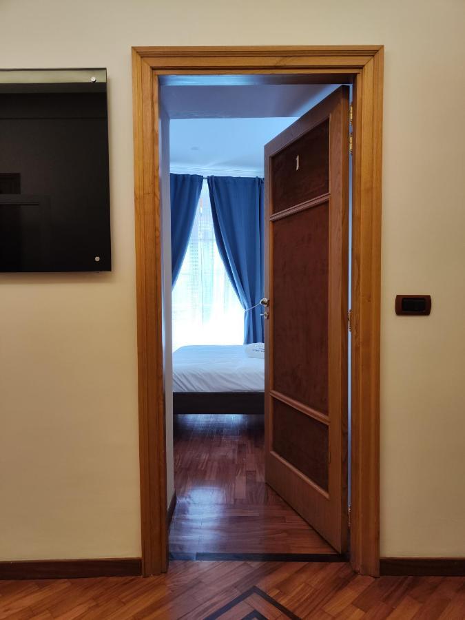 Bed and Breakfast Palazzo Il Convento Luxury Umberto I Napoli Esterno foto